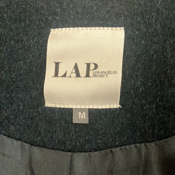 LAP woman’s single breasted coat - Picture 10 of 12